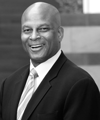 Ronnie Lott headshot